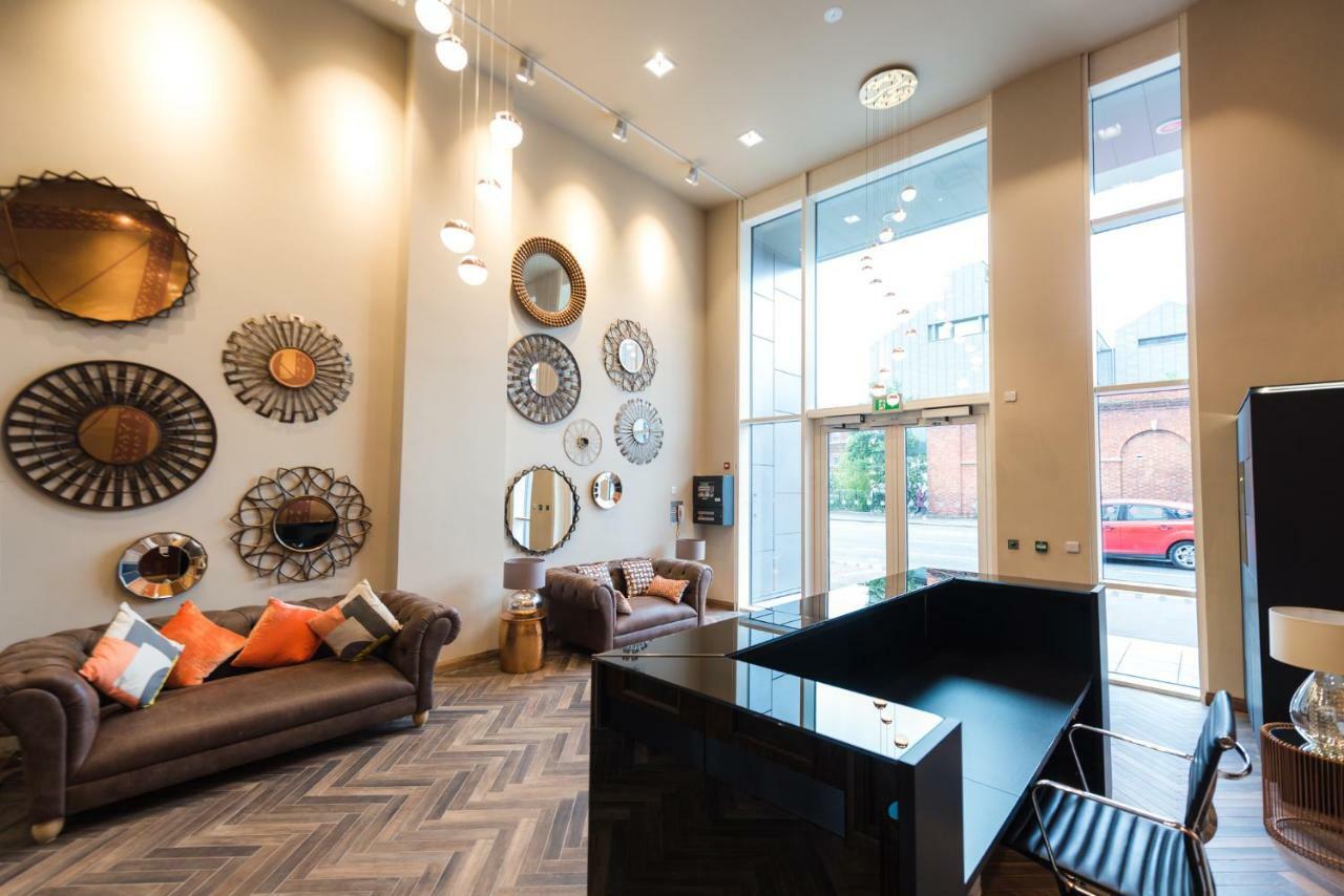 5 Star Brand New City Centre Apartment Belfast Bagian luar foto