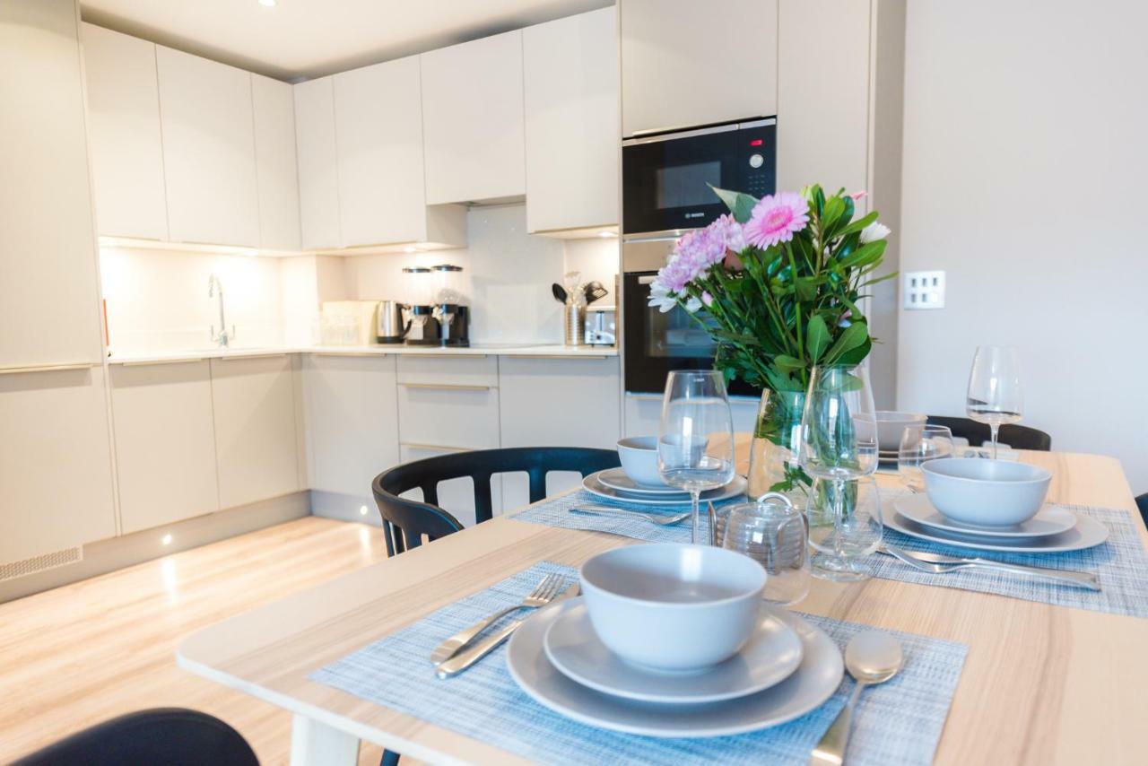 5 Star Brand New City Centre Apartment Belfast Bagian luar foto